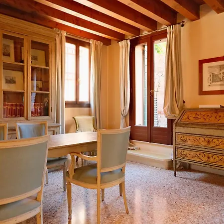 Casa Contarini