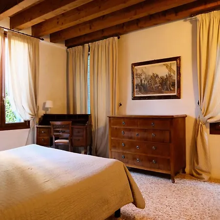 Casa Contarini *