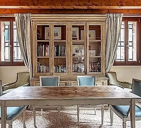 Casa Contarini *