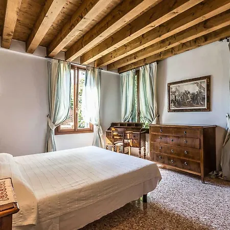 Casa Contarini Benátky